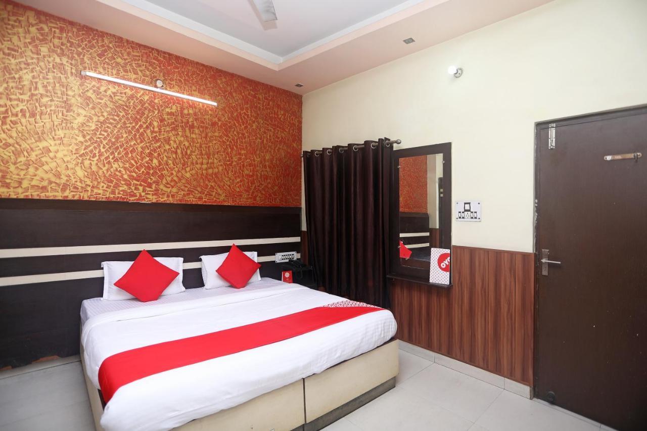 Vaccinated Staff- Oyo 18541 Hotel Haridev Roorkee Dış mekan fotoğraf