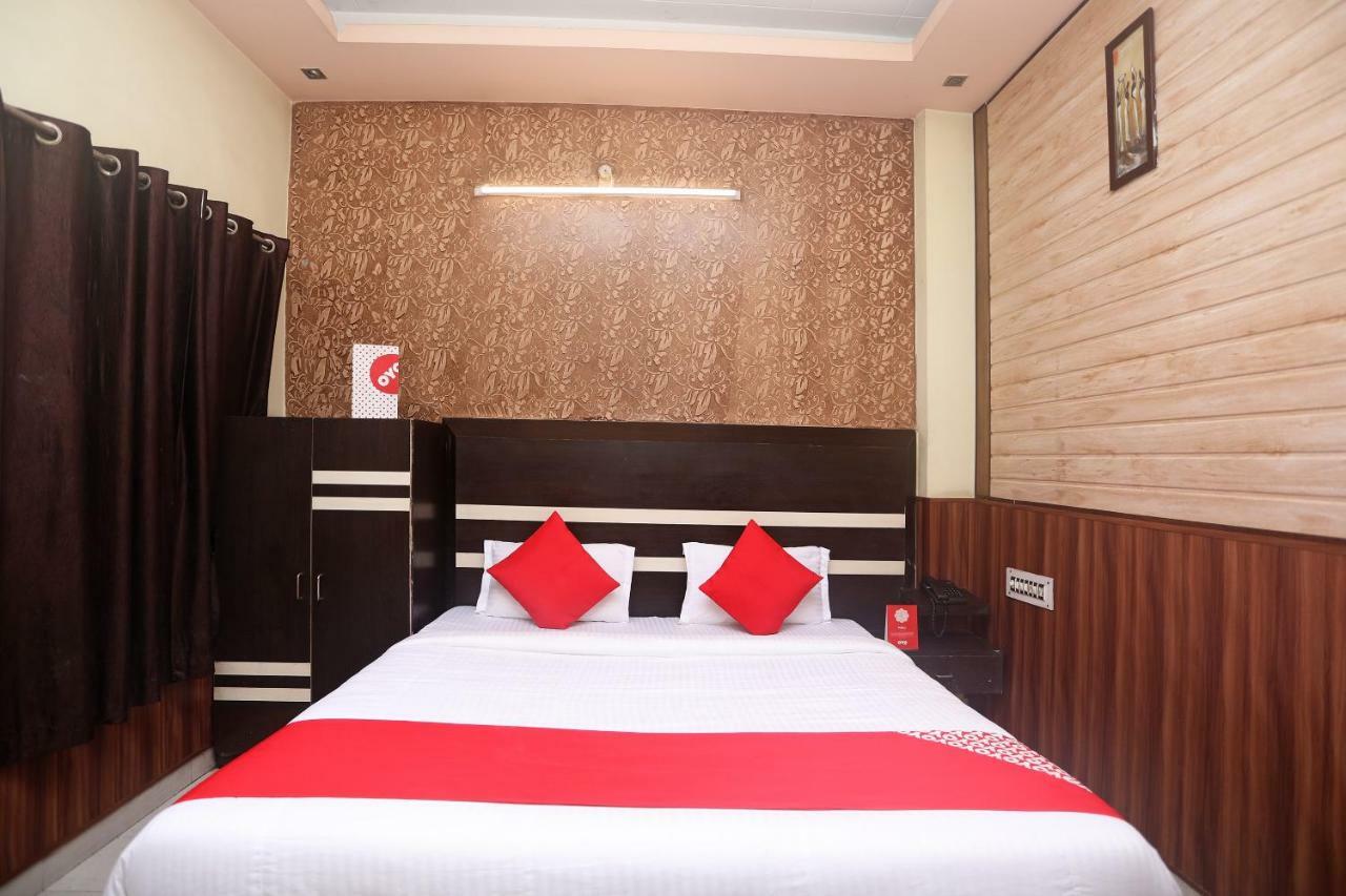Vaccinated Staff- Oyo 18541 Hotel Haridev Roorkee Dış mekan fotoğraf